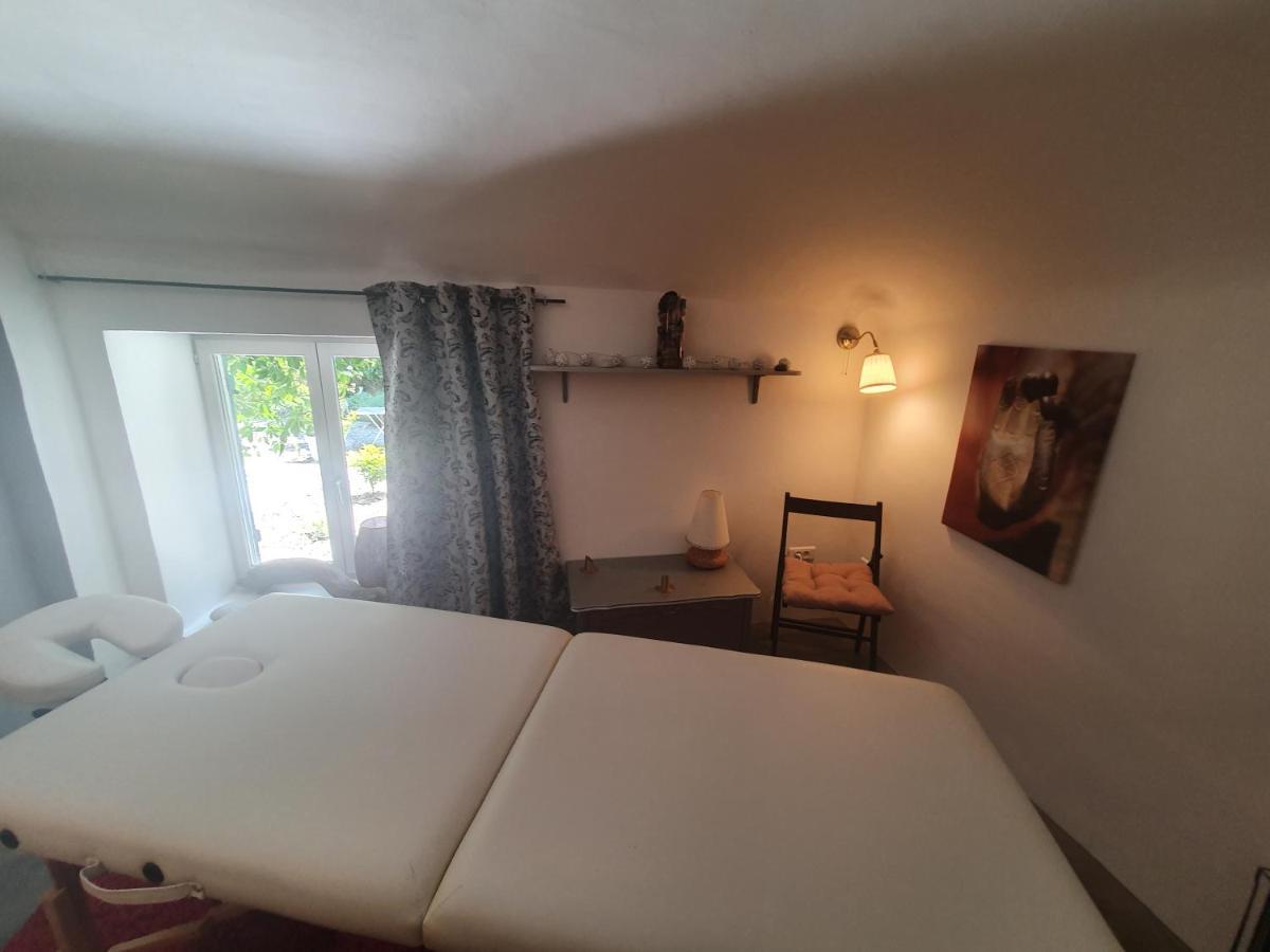 Le Temps Des Pauses Otel Viviers Dış mekan fotoğraf
